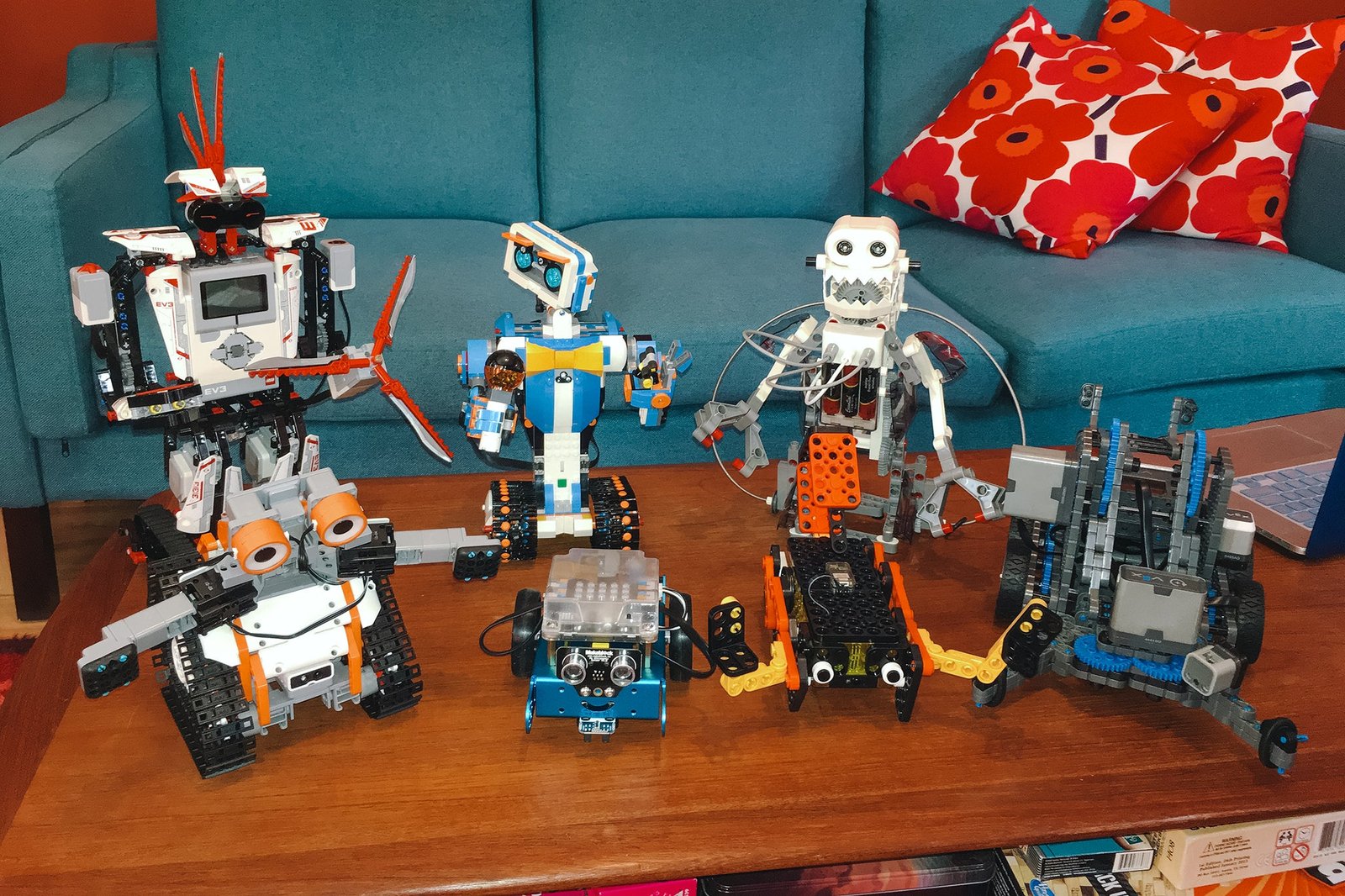 Every Child Requires One of These DoItYourself Robotics Kits Techie